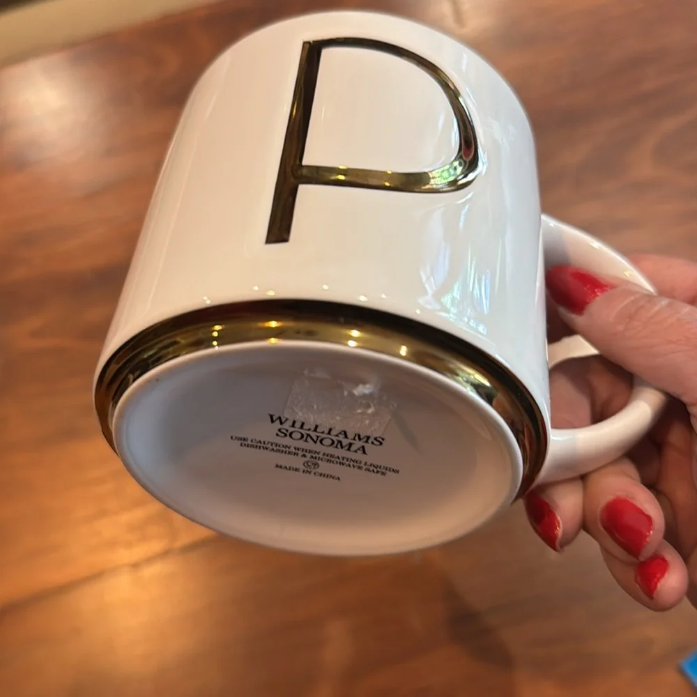 NWT Williams Sonoma Initial P Mug Gold Letter Trim Creamy White Coffee Tea NEW!